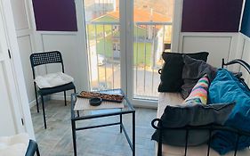 Apartment For Special Getaway Nea